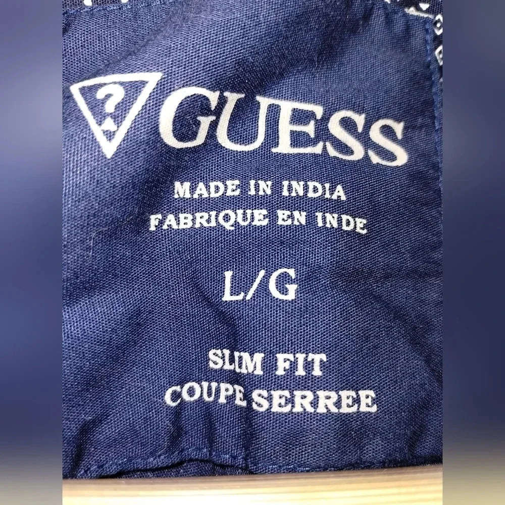 Guess Geometric Shape Button Down Short Sleeve Sh… - image 2